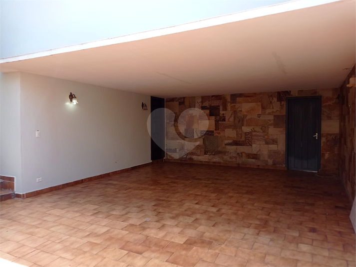 Foto REO1095339