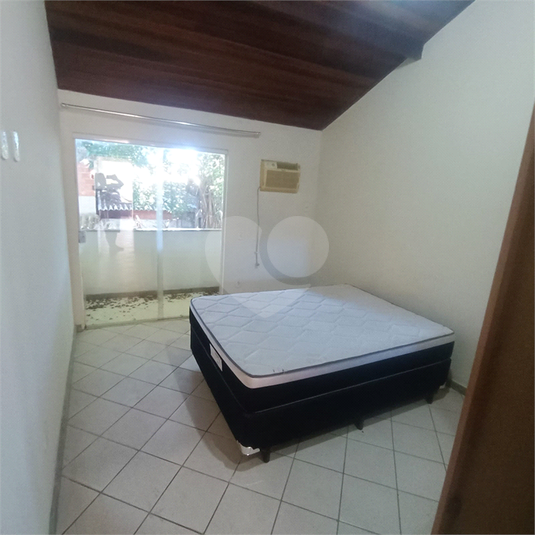 Foto REO1095366
