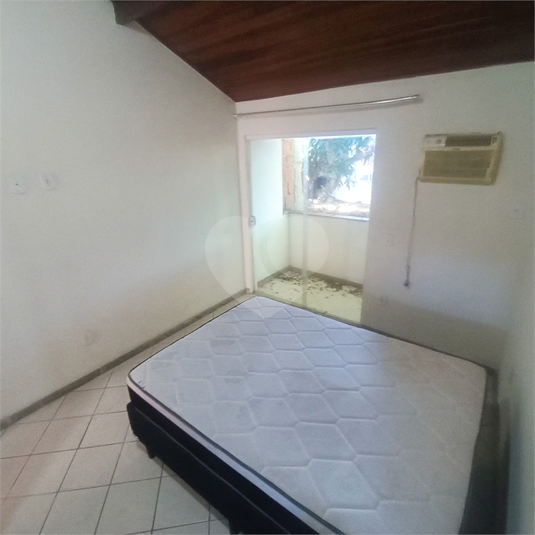 Foto REO1095366