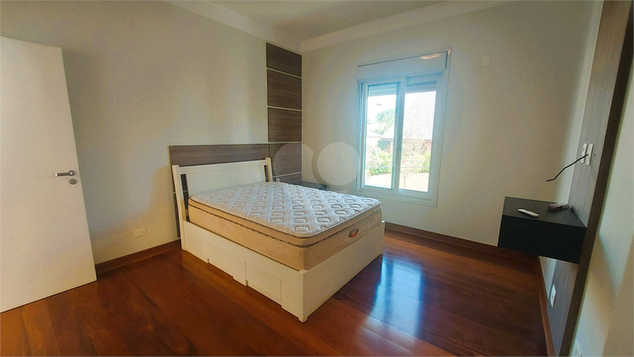 Foto REO1095367