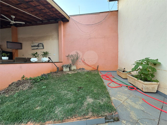 Foto REO1095370