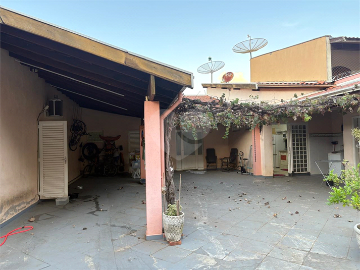Foto REO1095370