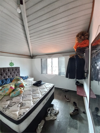 Foto REO1095377