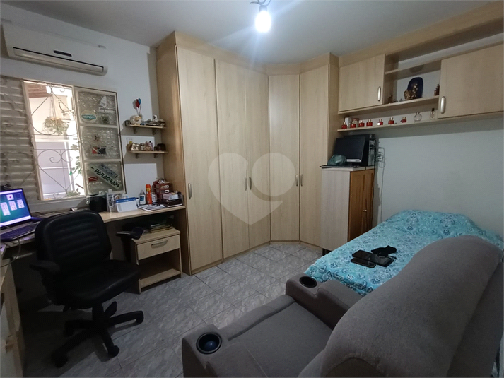 Foto REO1095401