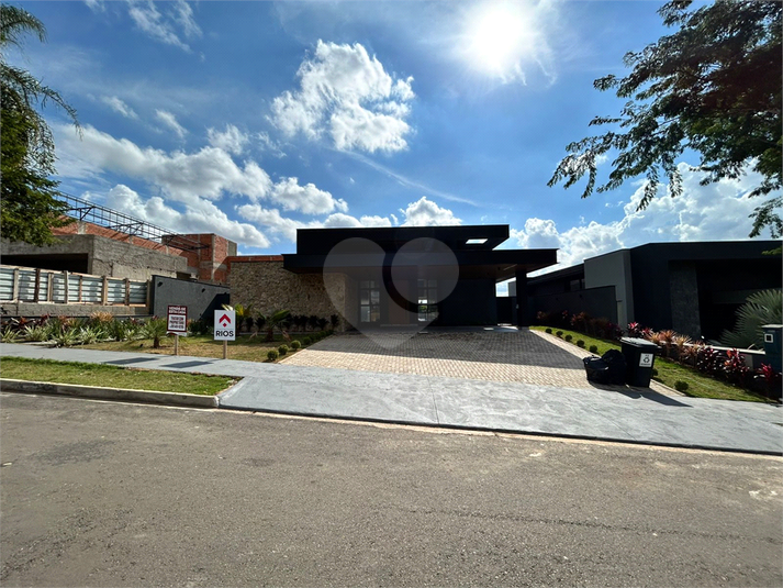 Foto REO1095441