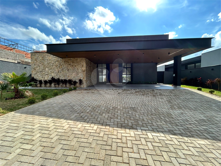 Foto REO1095441