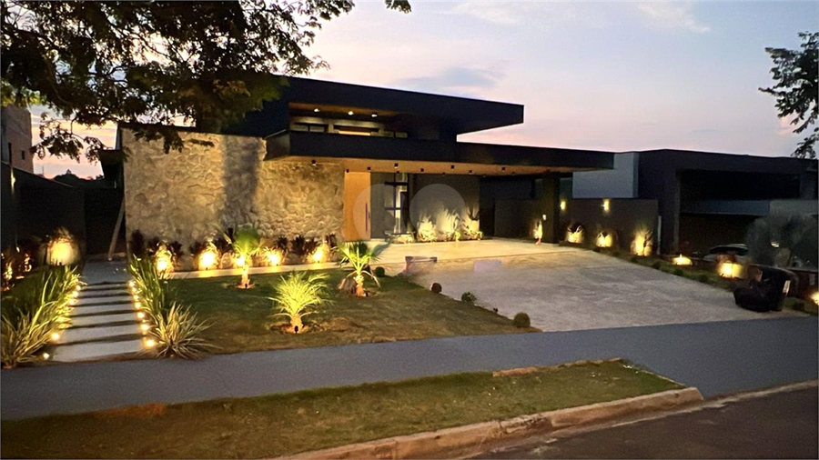Foto REO1095441