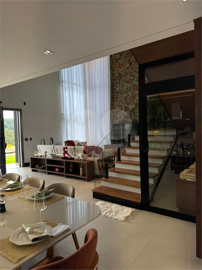 Foto REO1095452