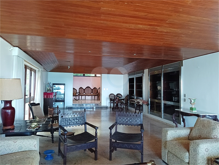 Foto REO1095462
