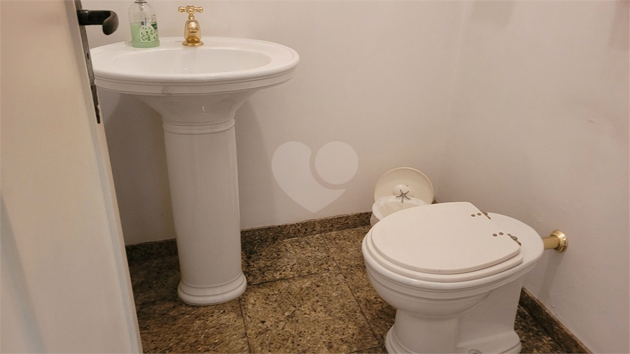 Foto REO1095522