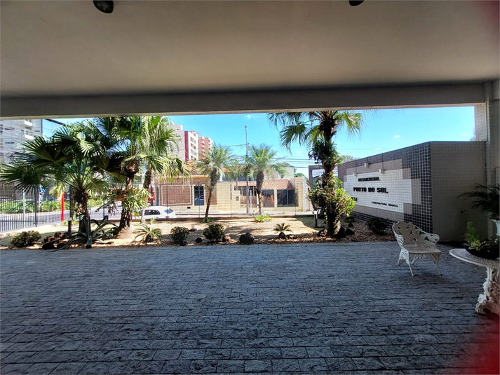 Foto REO1095543