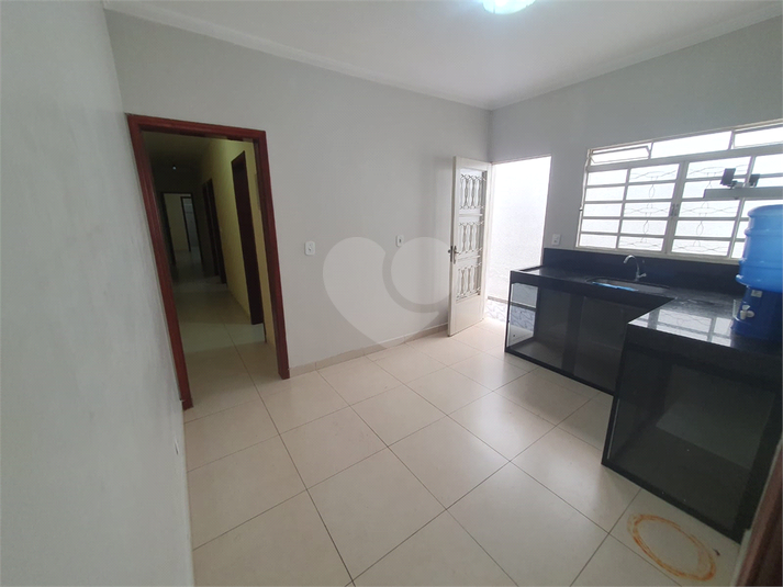 Foto REO1095559