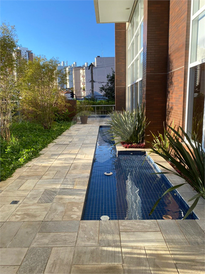 Foto REO1095563