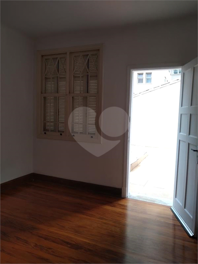 Foto REO1095576