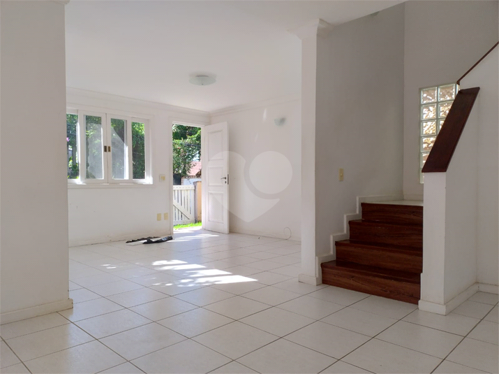 Foto REO1095781