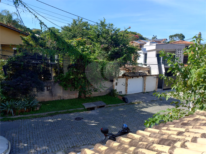 Foto REO1095781