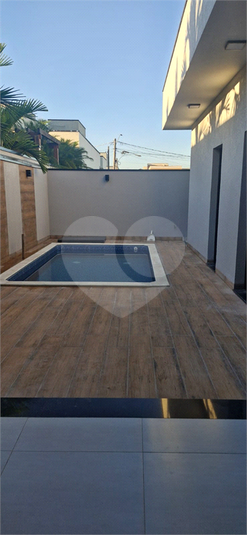 Foto REO1095814