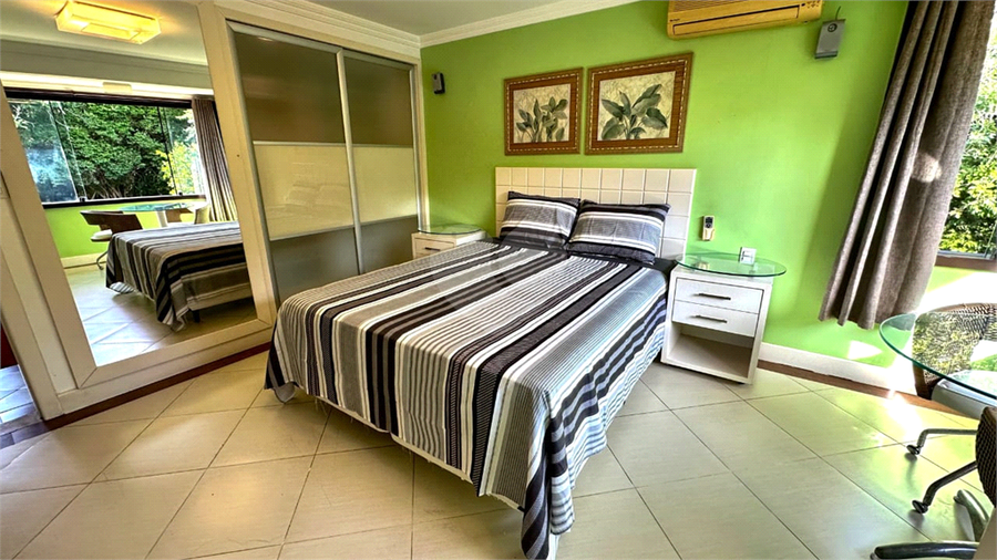 Foto REO1095833