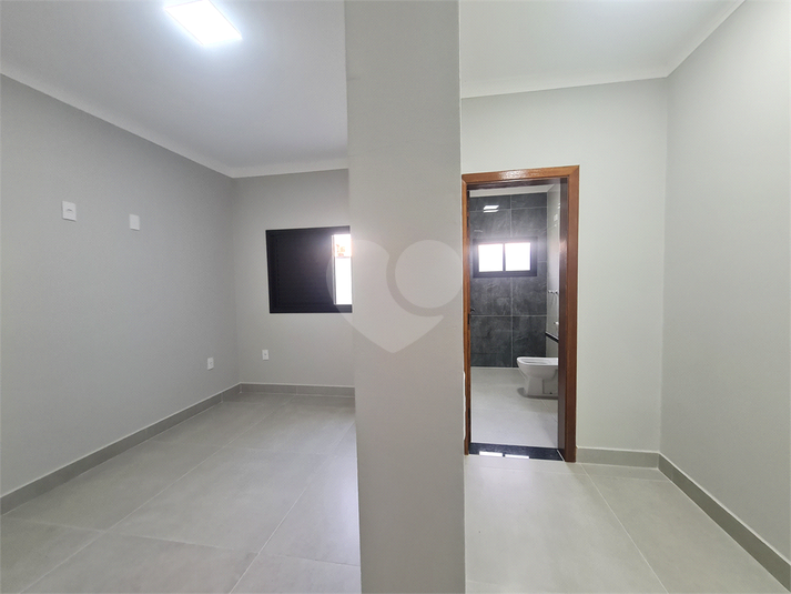 Foto REO1095840
