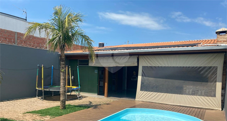Foto REO1095852