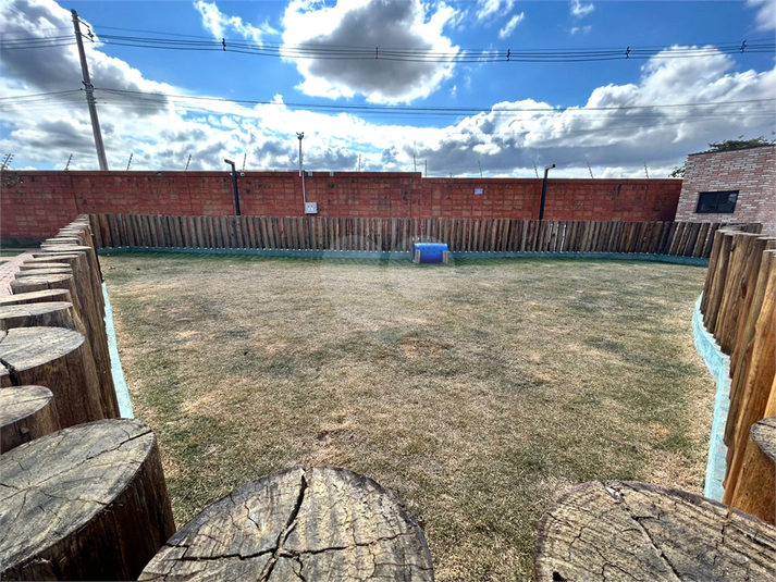 Foto REO1095861