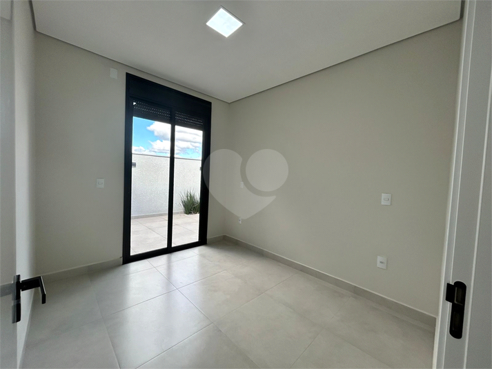 Foto REO1095876