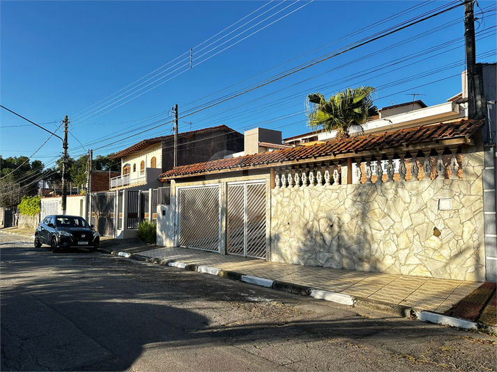 Foto REO1095919