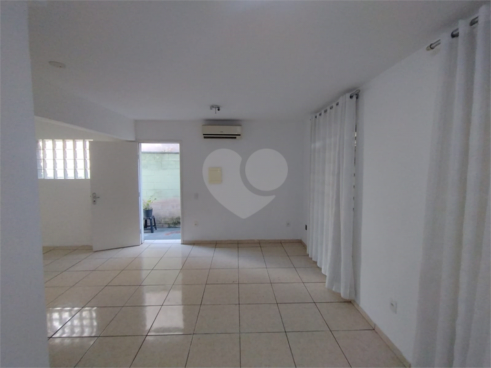 Foto REO1095956