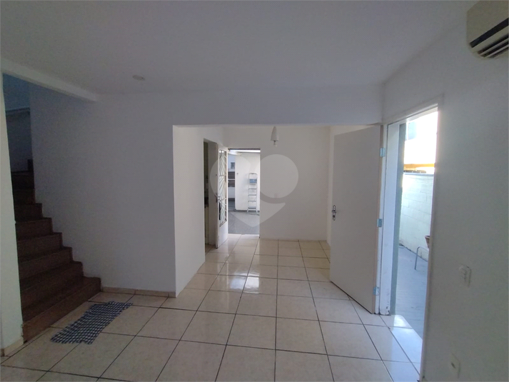 Foto REO1095956