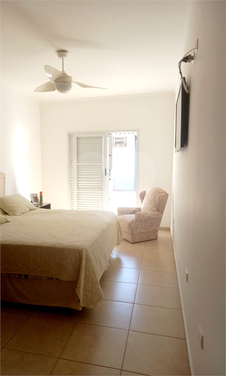 Foto REO1095957