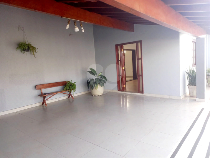 Foto REO1095957