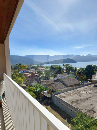 Foto REO1096012
