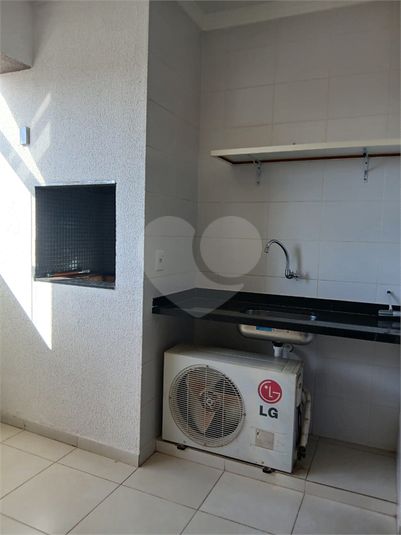 Foto REO1096020