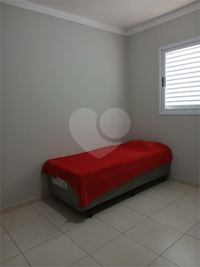 Foto REO1096020