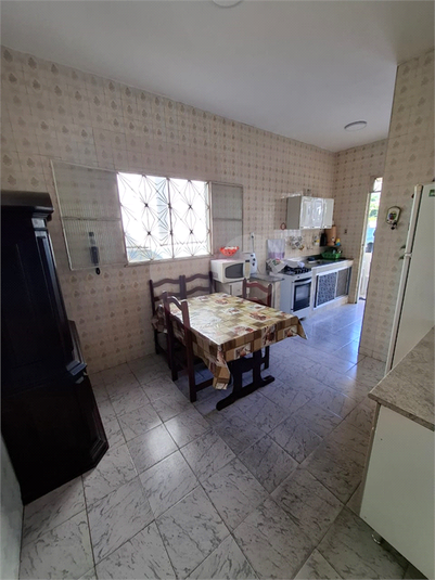 Foto REO1096023