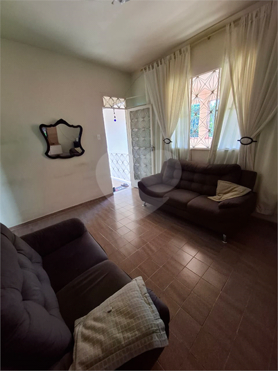 Foto REO1096023