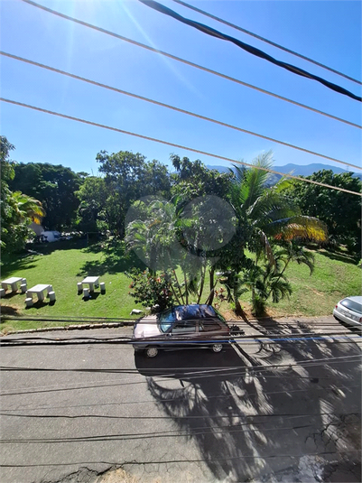 Foto REO1096023