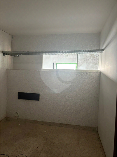 Foto REO1096024