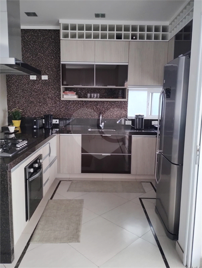 Foto REO1096025