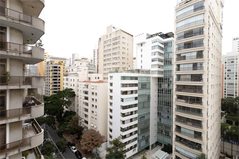 Foto REO1096055
