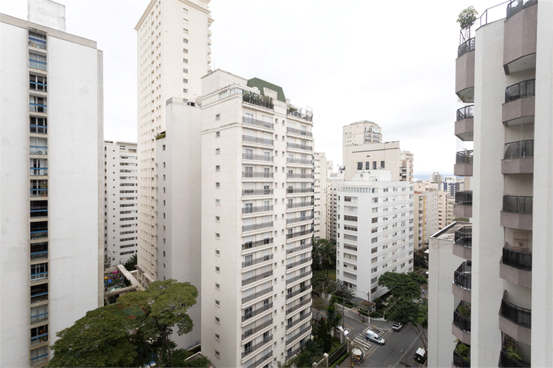 Foto REO1096055