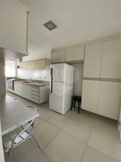 Foto REO1096057