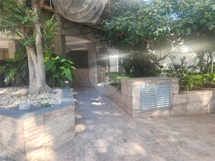 Foto REO1096067