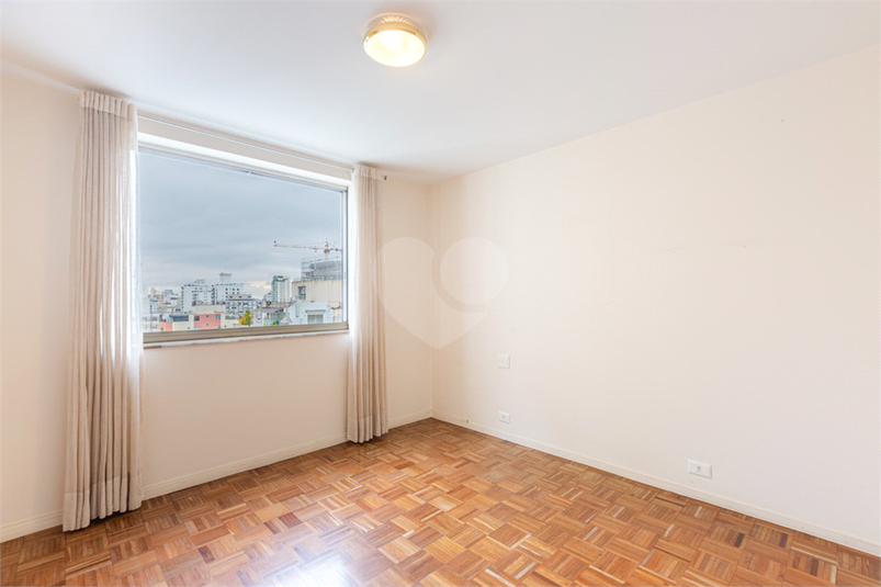 Foto REO1096069