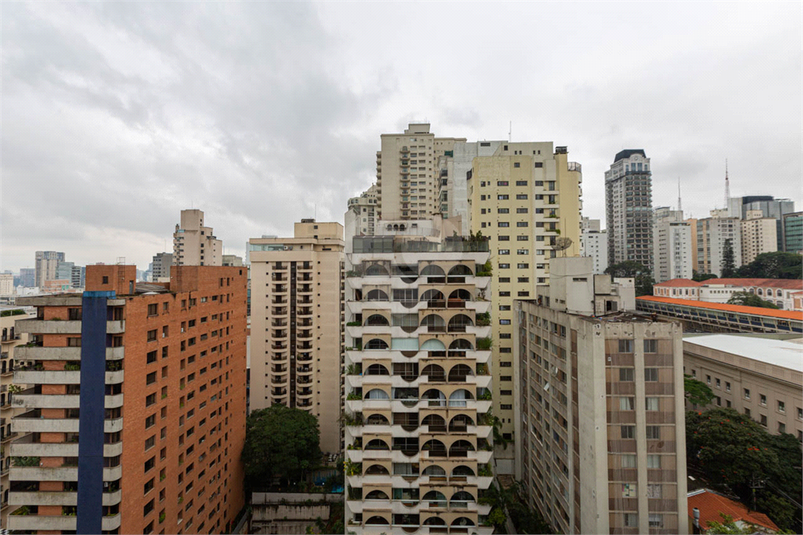 Foto REO1096069