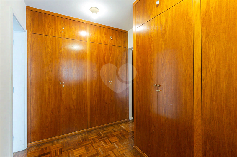 Foto REO1096069