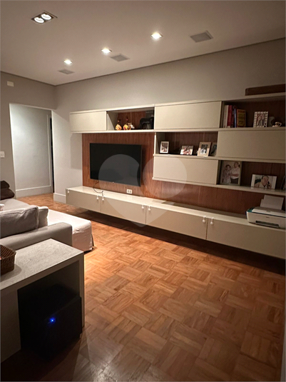 Foto REO1096100