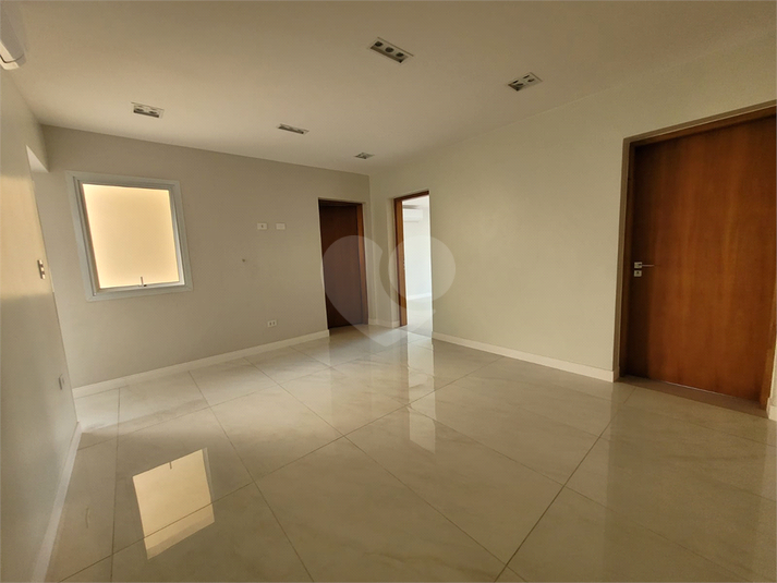 Foto REO1096109
