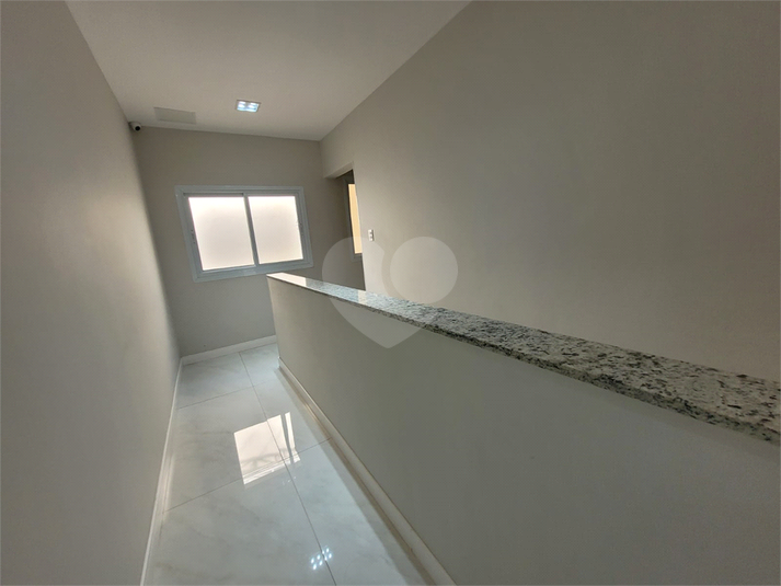 Foto REO1096109