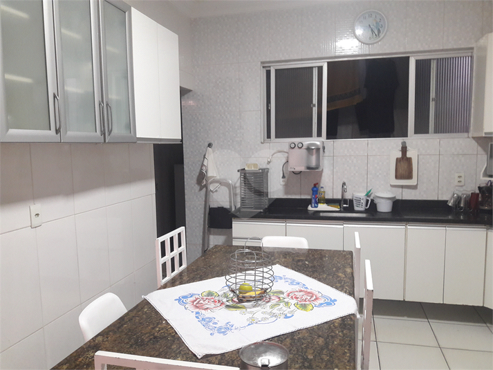 Foto REO1096117